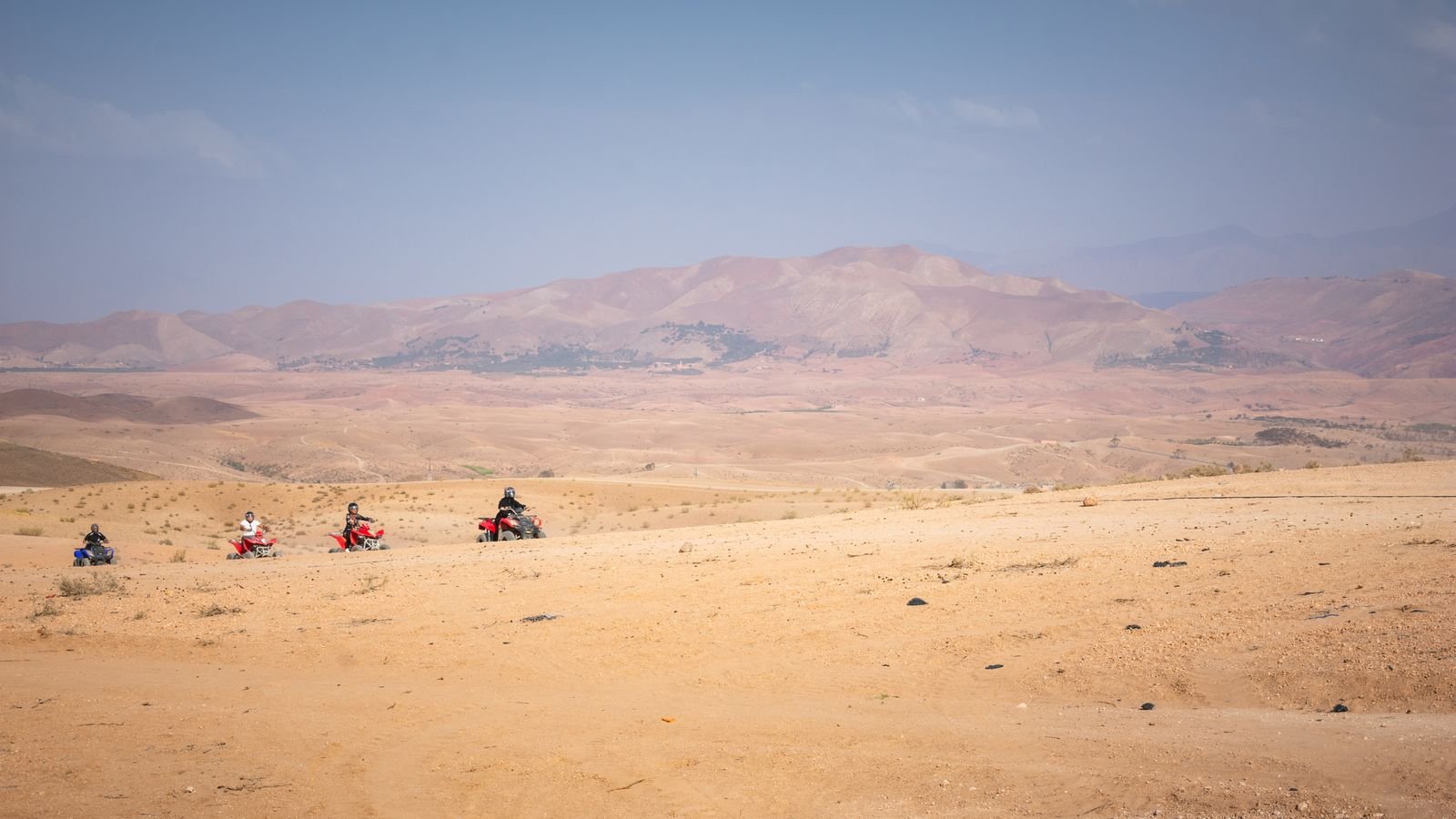Quad dans les dunes